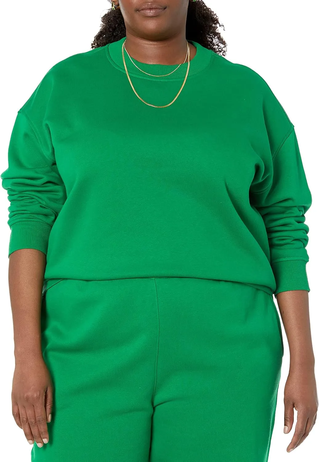 Amazon Essentials Women's Cropped Drop Shoulder Sweatshirt (Available in Plus Size)