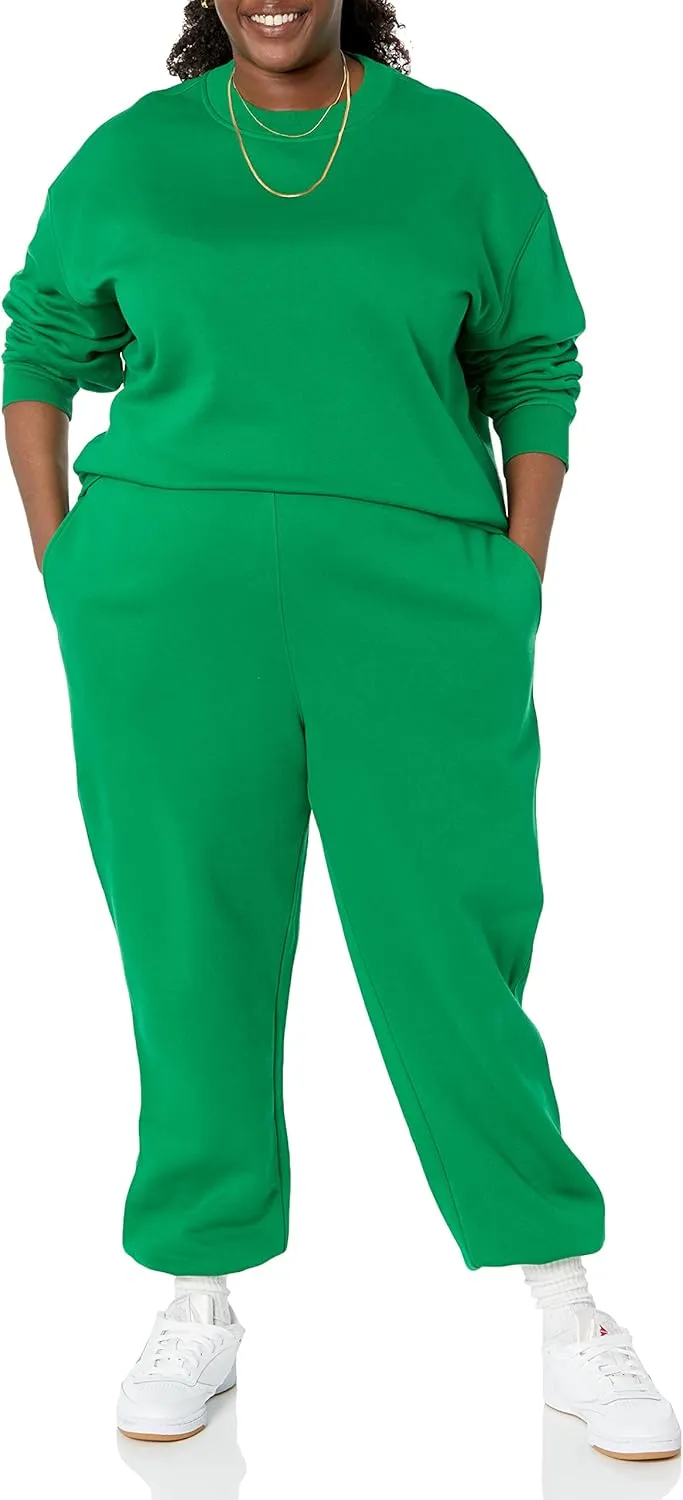 Amazon Essentials Women's Cropped Drop Shoulder Sweatshirt (Available in Plus Size)