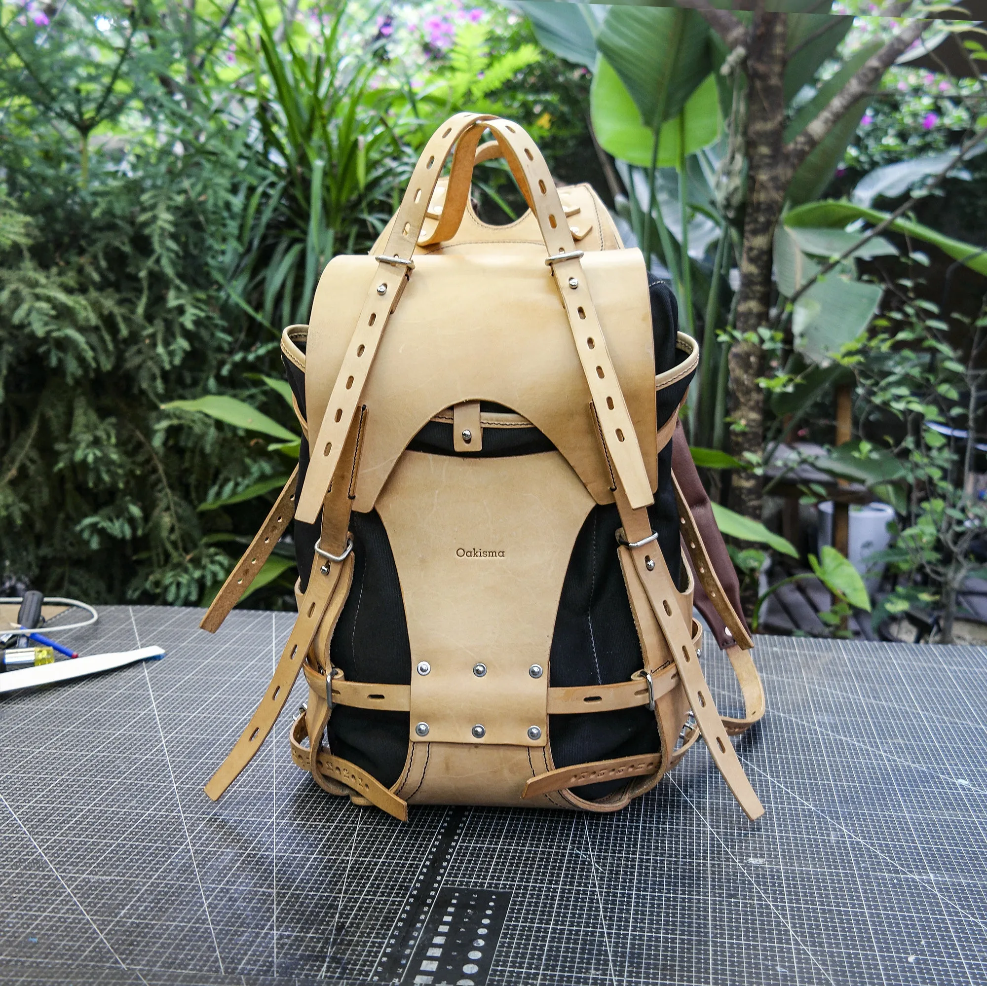 Detachable canvas plant tanned leather backpack - retro backpack for travel, camping, hiking, commuting