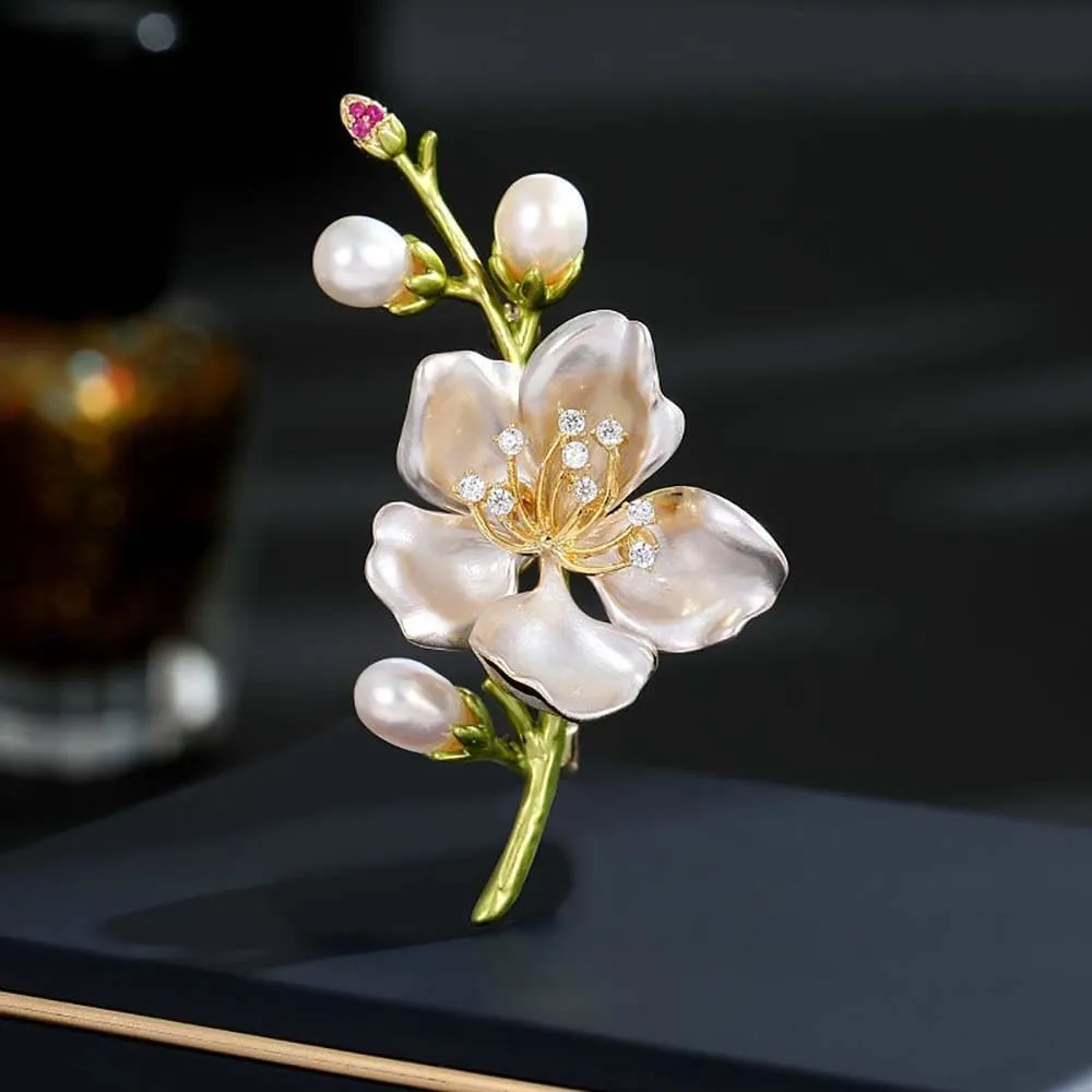 Exquisite Magnolia Flower Brooches Pins Pearl Floral Brooch Dress Clothing Accessories Jewelry Gift for Women