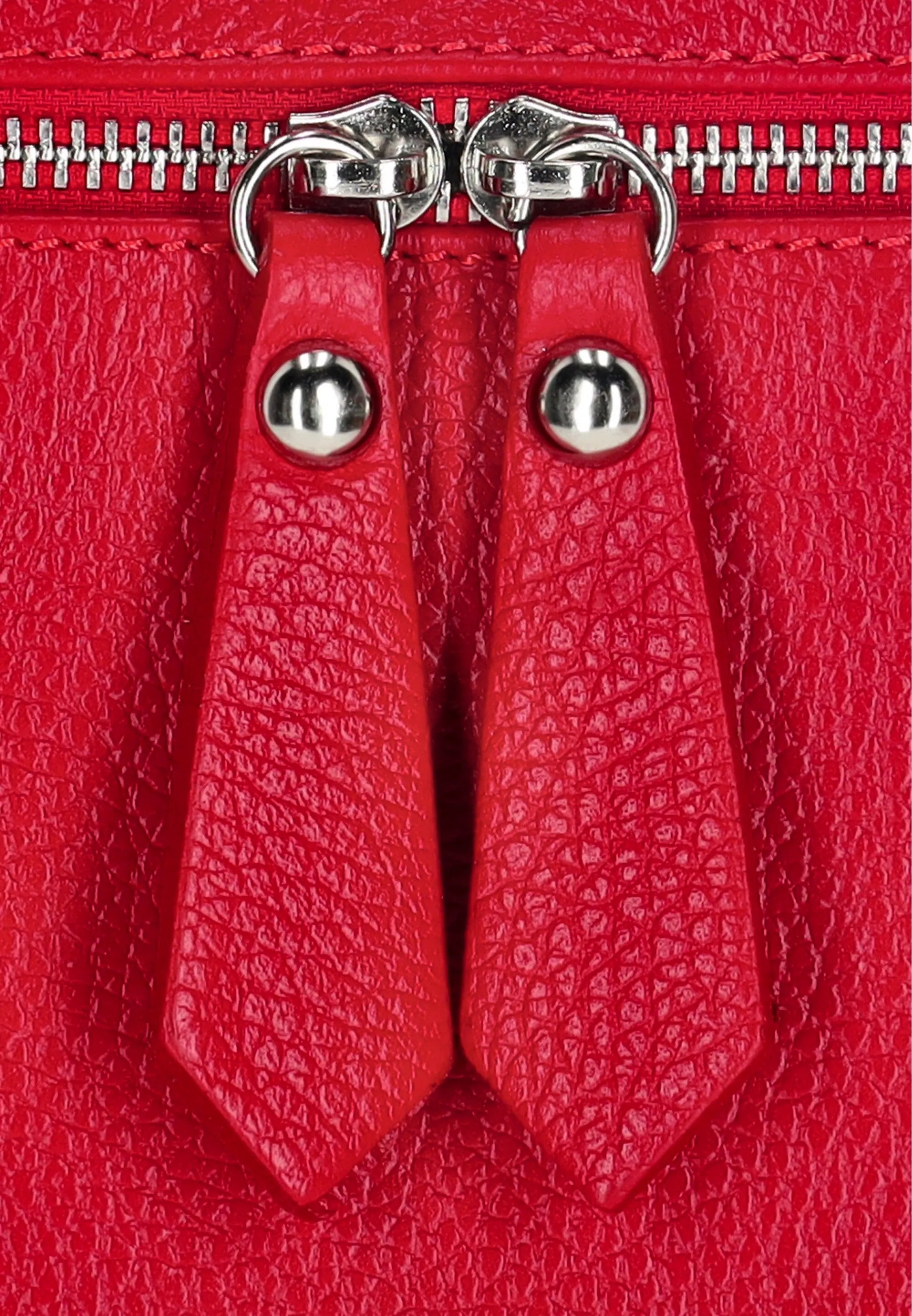 faina Women's Shoulder Bag 