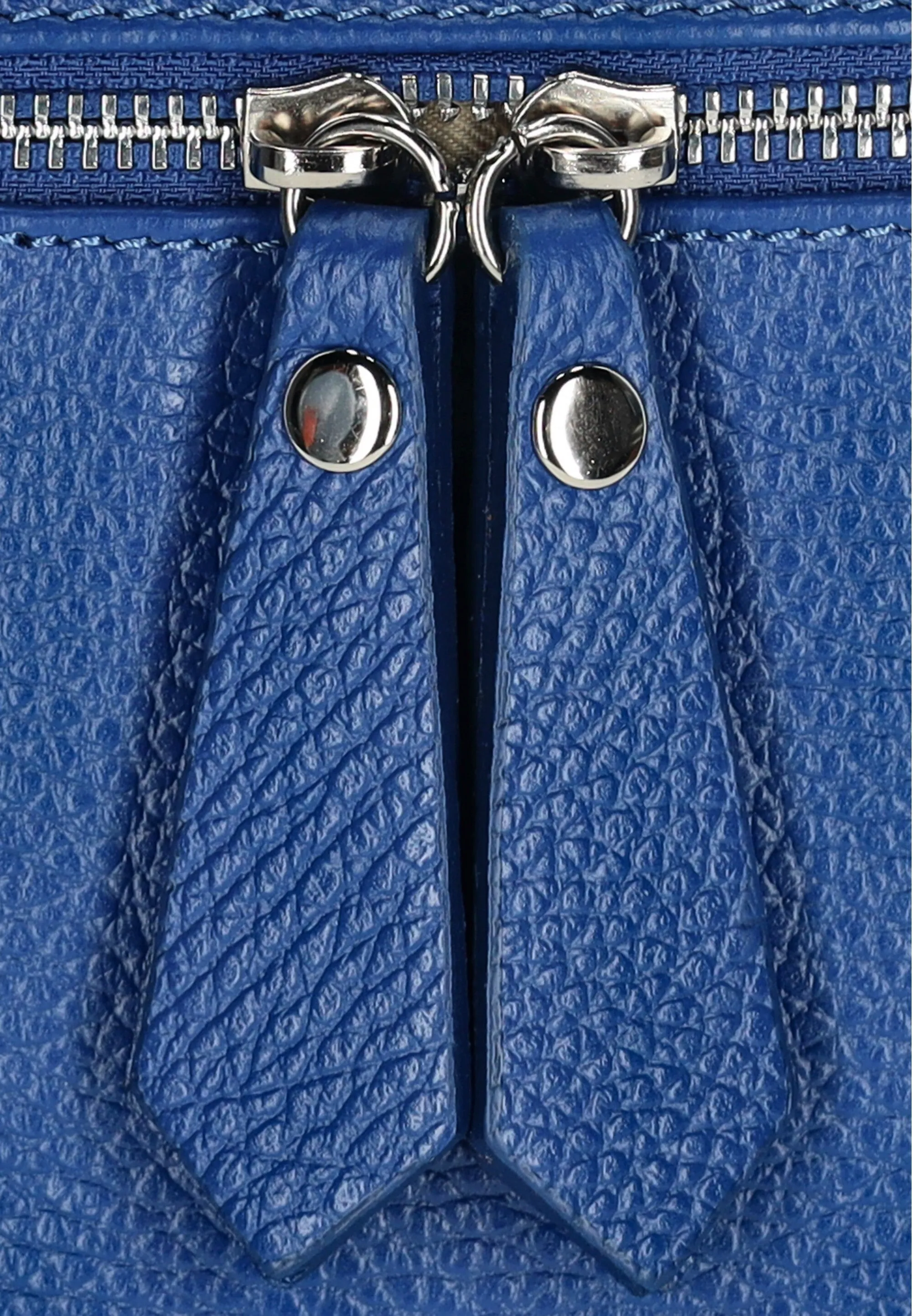 faina Women's Shoulder Bag 