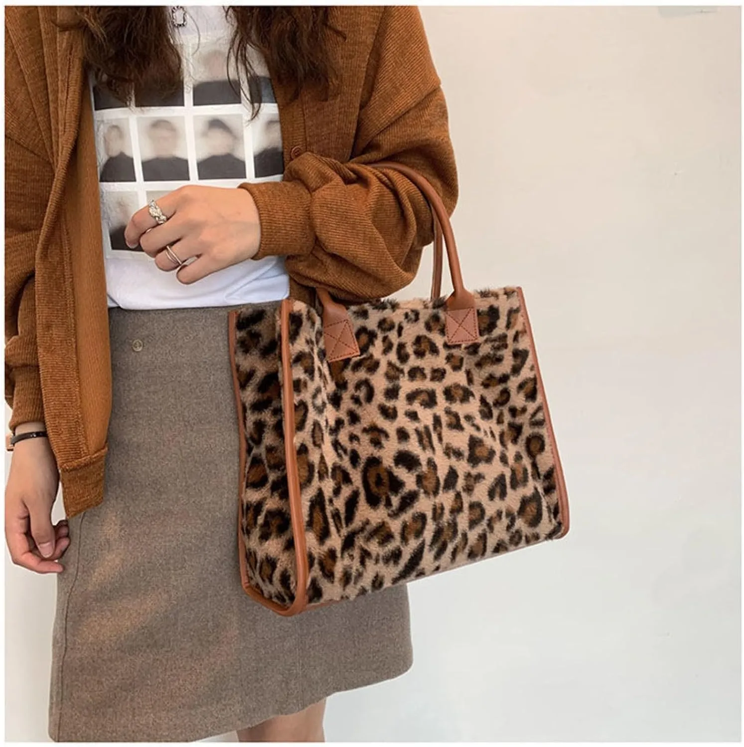 Faux Fur Large Tote Bags for Women Leopard Cow Print Shoulder Bags Purse Y2k Plush Handbags 2000s Streetwear