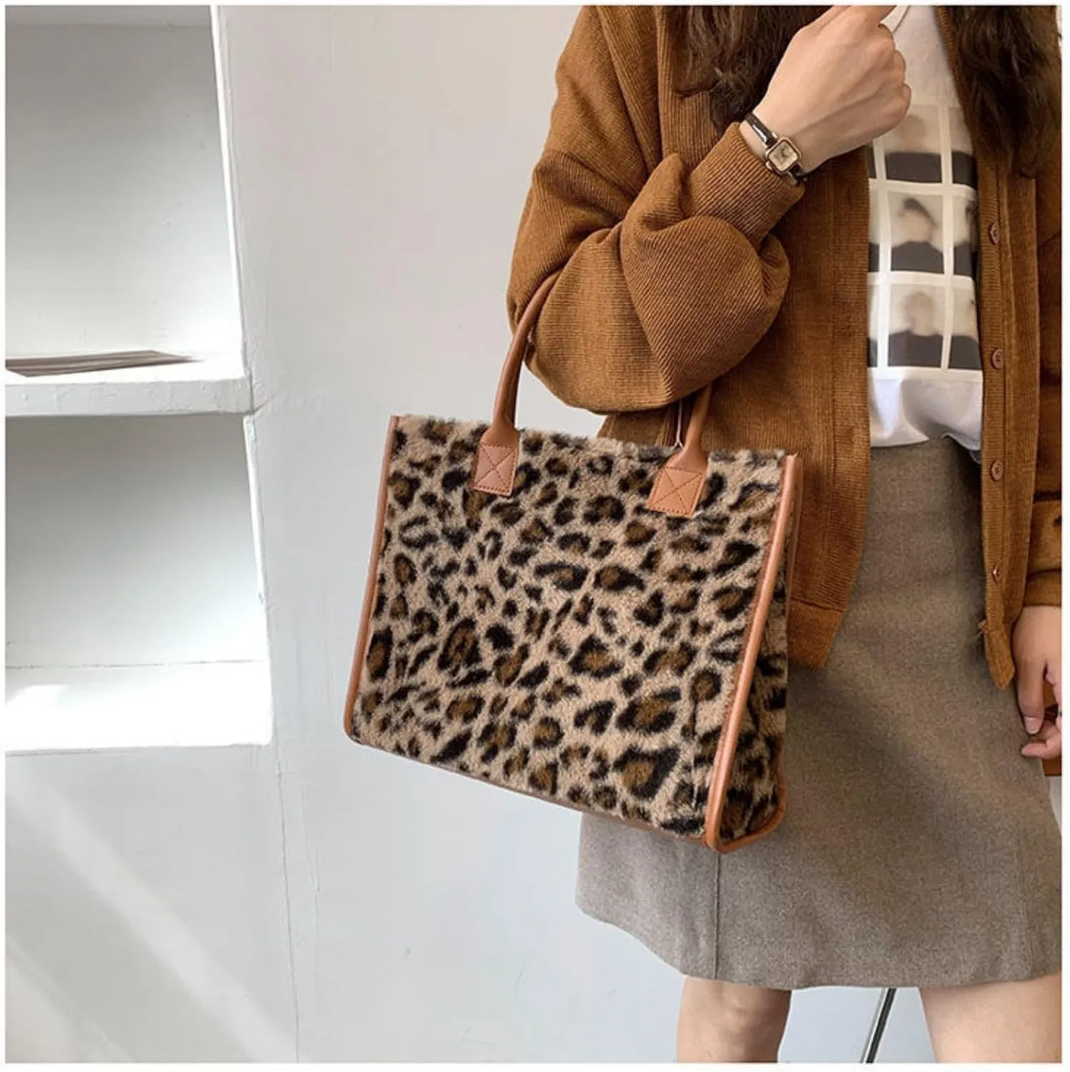 Faux Fur Large Tote Bags for Women Leopard Cow Print Shoulder Bags Purse Y2k Plush Handbags 2000s Streetwear