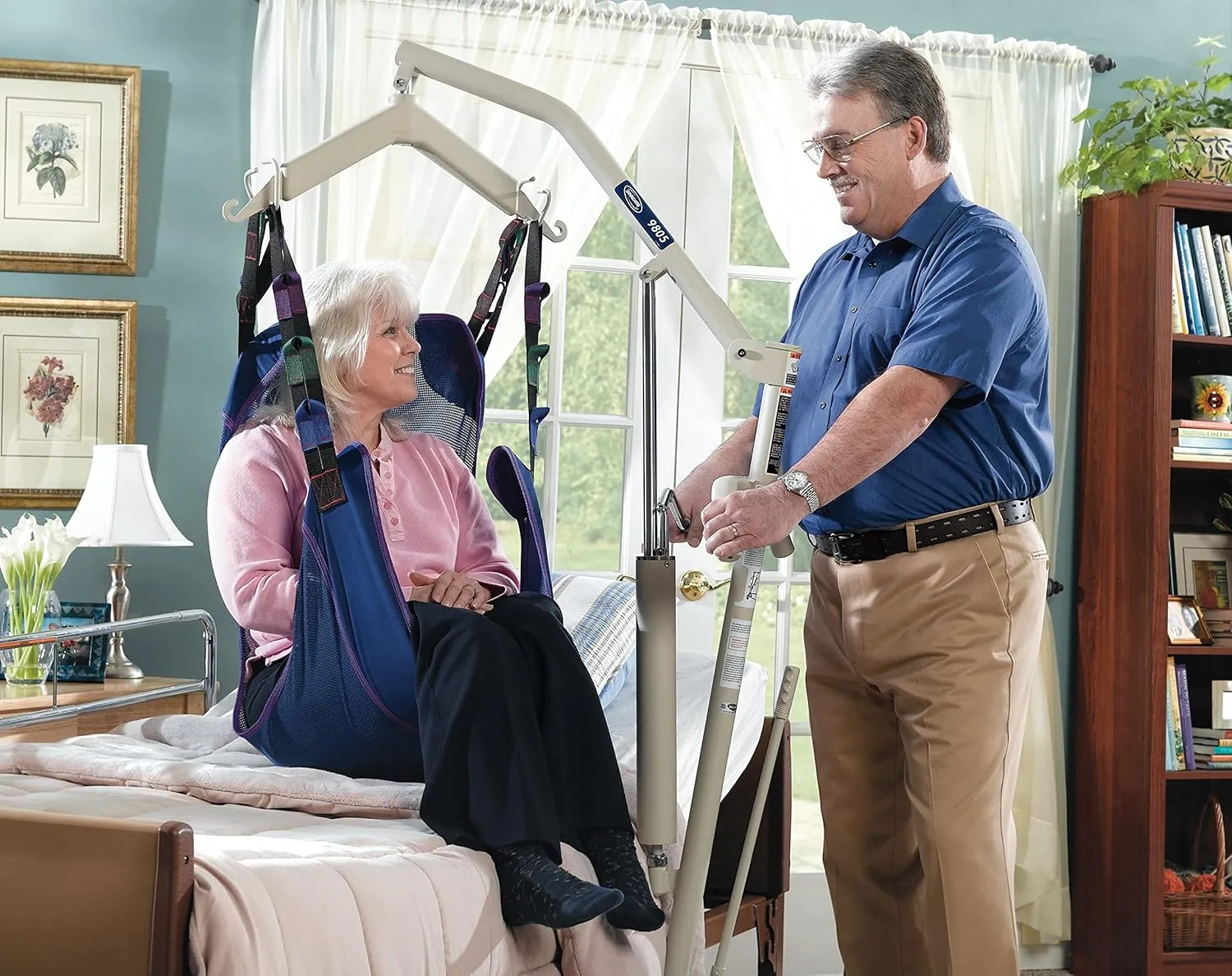 Invacare R110 Reliant Full Body Sling for Patient Lift, Mesh Fabric, Medium
