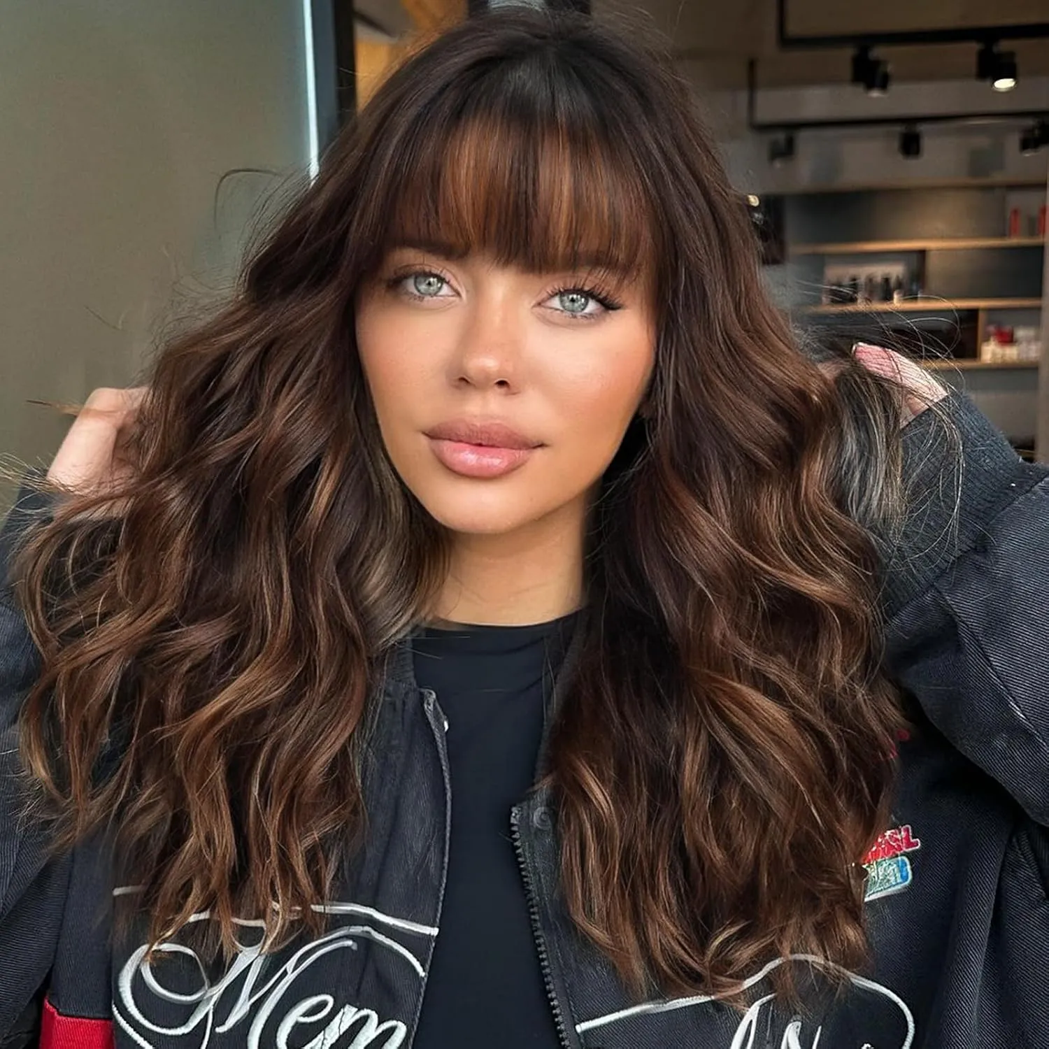 Ombre Brown Wig with Bangs,Brown mix Blonde Highlight Wavy Wigs for Women,Shoulder Length Curly Synthetic Hair Wig for Party Daily Use 18IN…