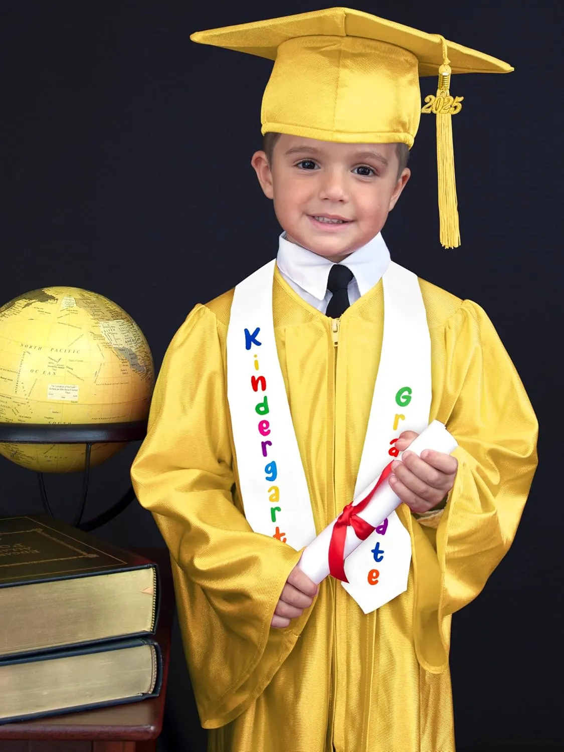 QZYL Kindergarten Graduation Cap and Gown Set, Unisex Congrats Grad Outfit with Tassel & Certificate for Kindergarten
