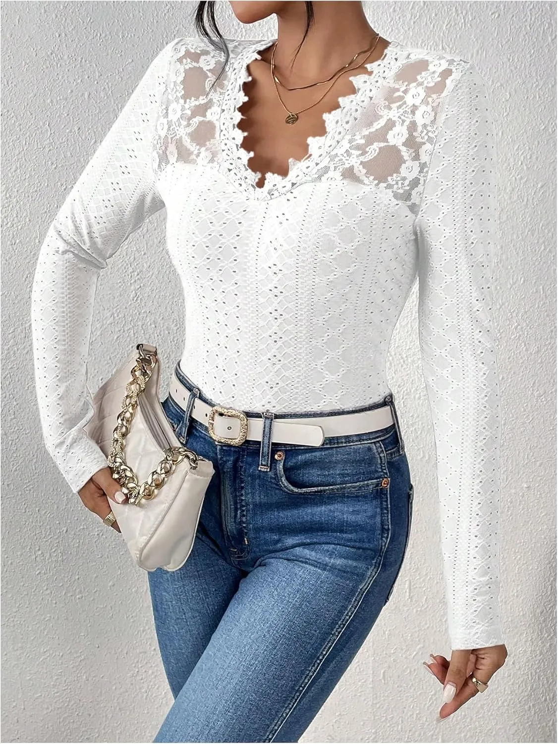 SOLY HUX Women's Lace Trim Tee Shirt Long Sleeve Eyelet Tops Casual V Neck Slim Fit Shirts Fall Outfit Clothes