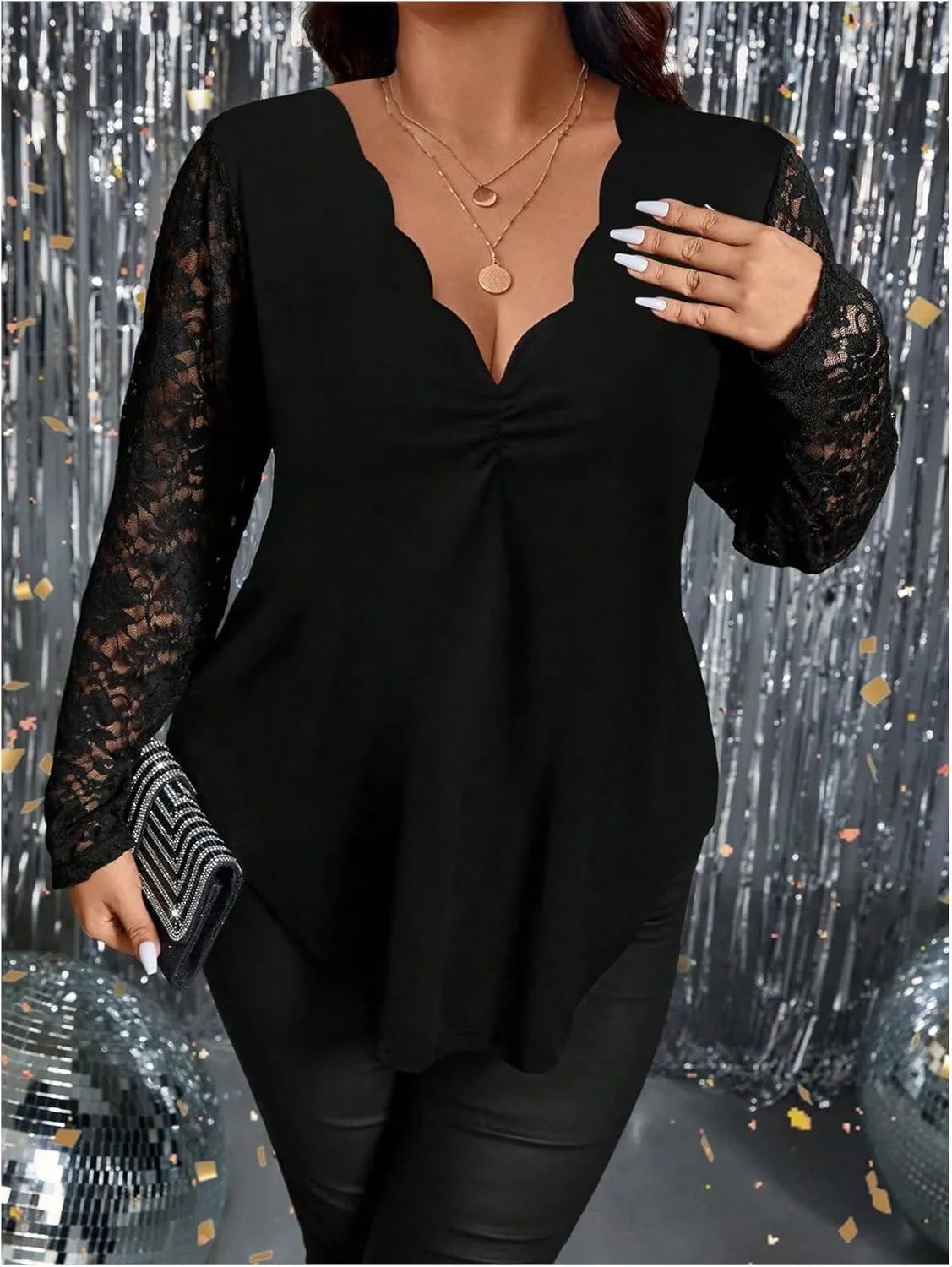 SOLY HUX Women's Plus Size Tops Contrast Lace V Neck Long Sleeve Tee Scallop Trim T Shirt