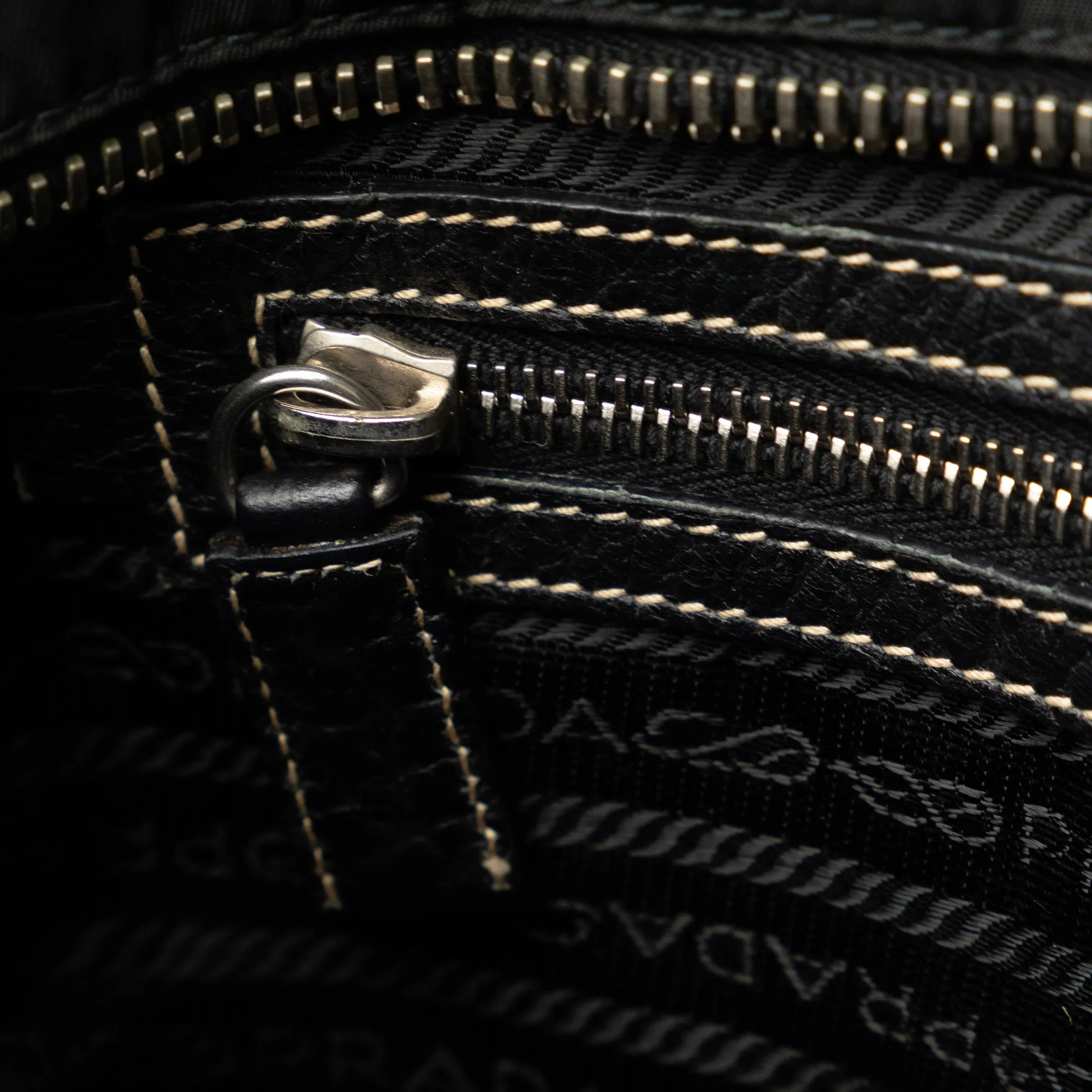 Tessuto Zip Top Crossbody