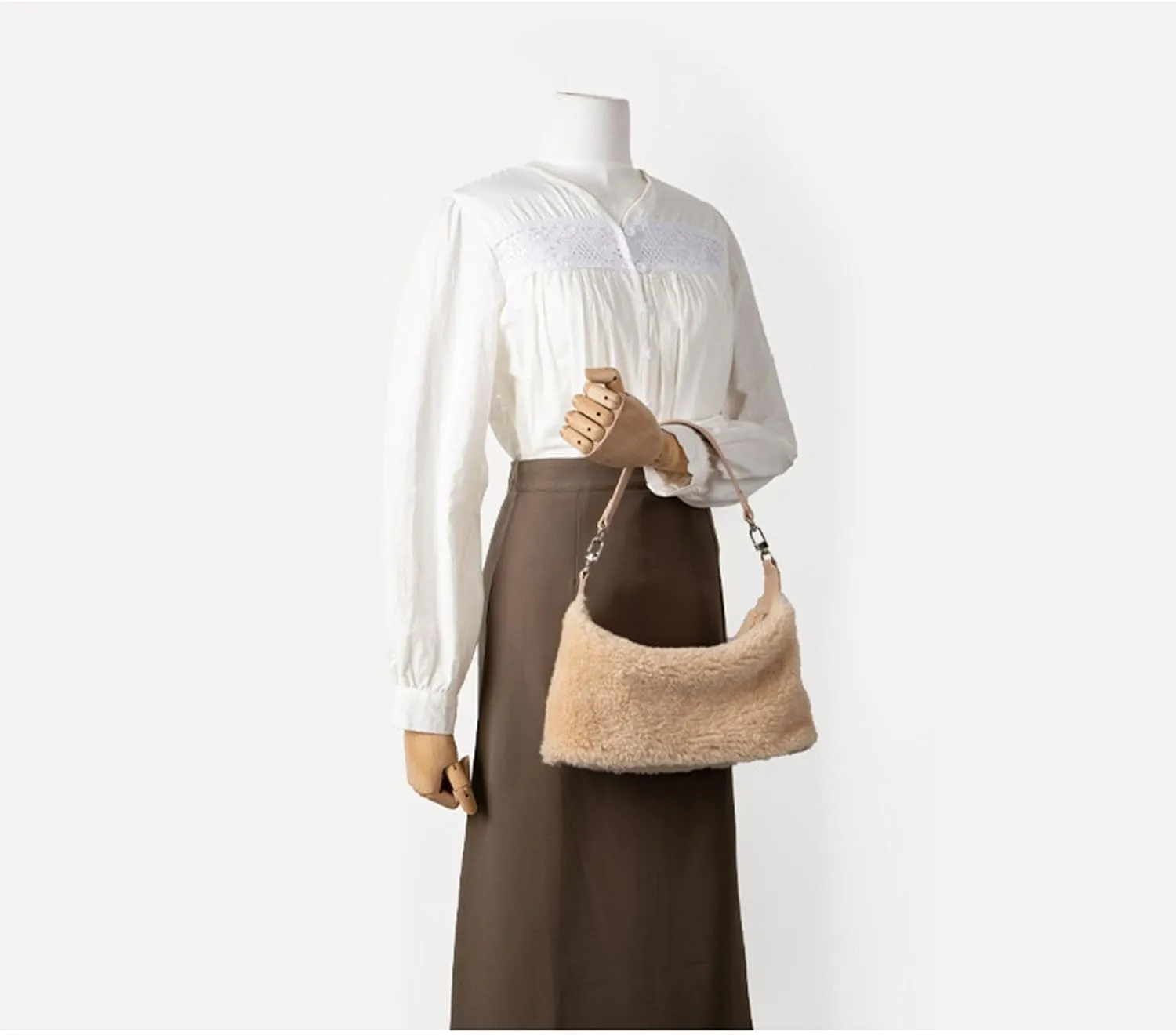 Women's Fashionable Soft Short Plush Handbag Winter Fluffy Plush Premium Underarm Shoulder Wallet Premium Shoulder Bag