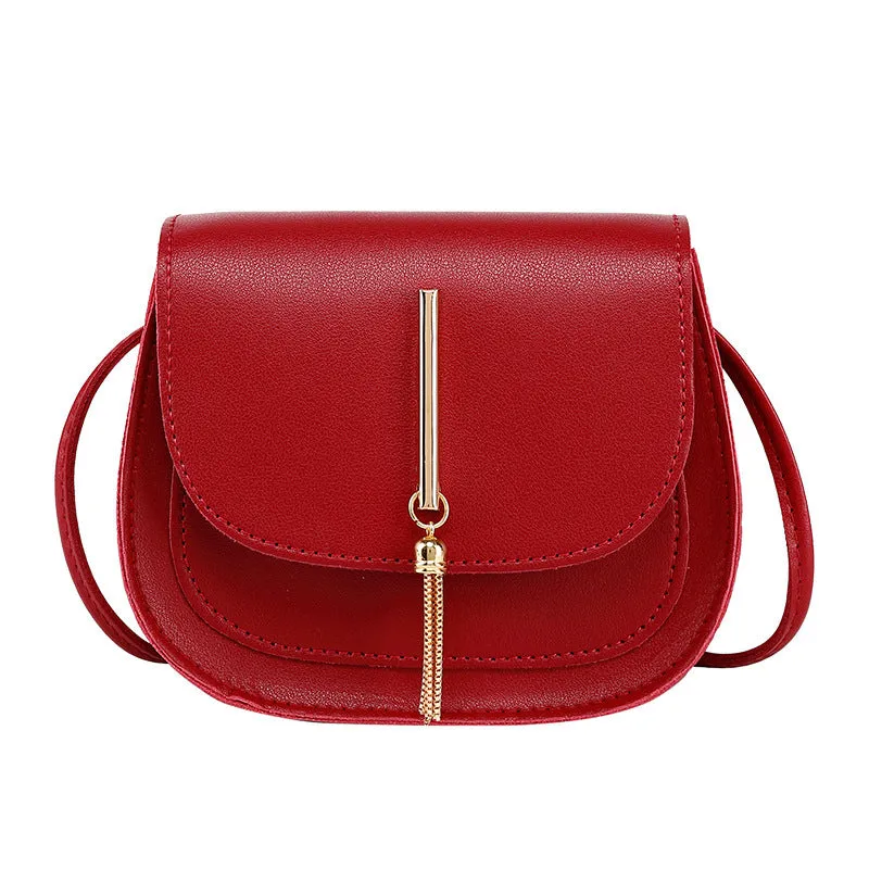 Women's Golden Tassel Semicircle One Saddle Fashion Phone Bags