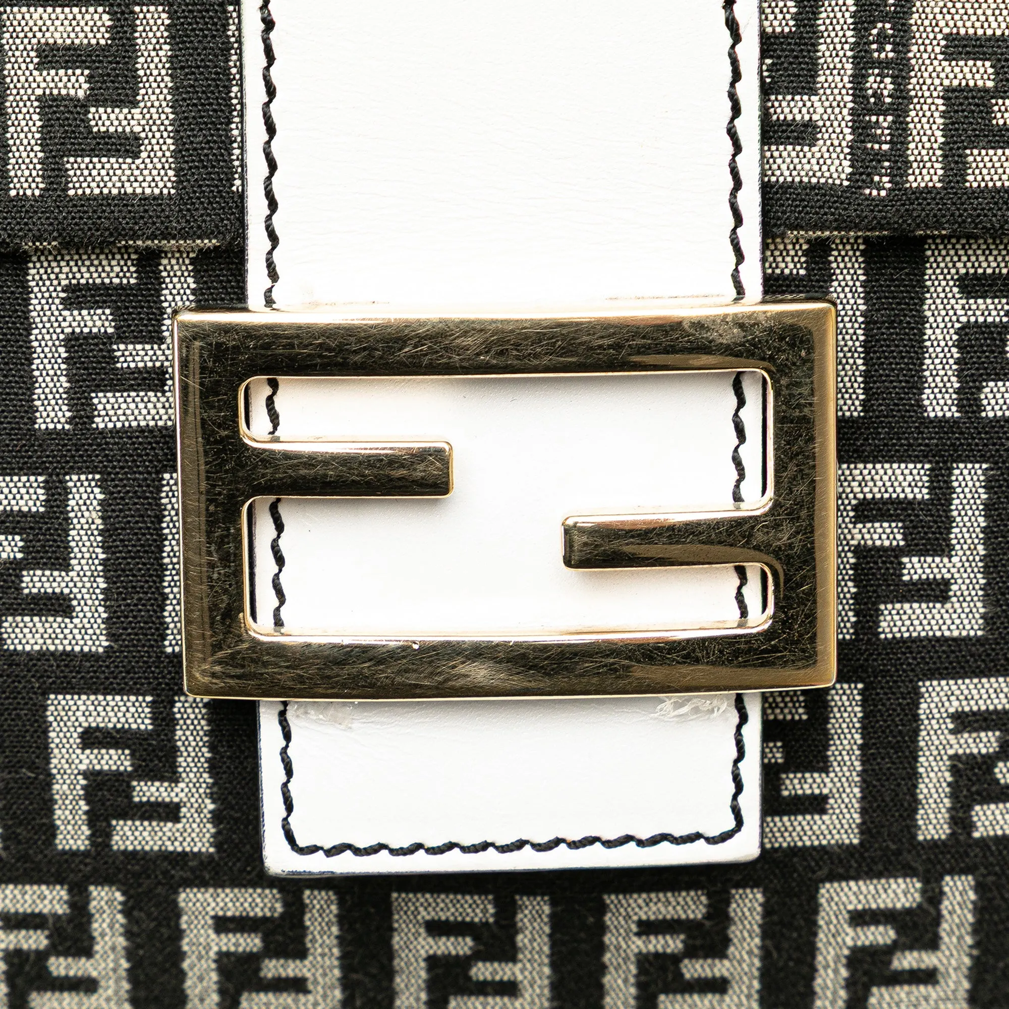 Zucchino Canvas Crossbody