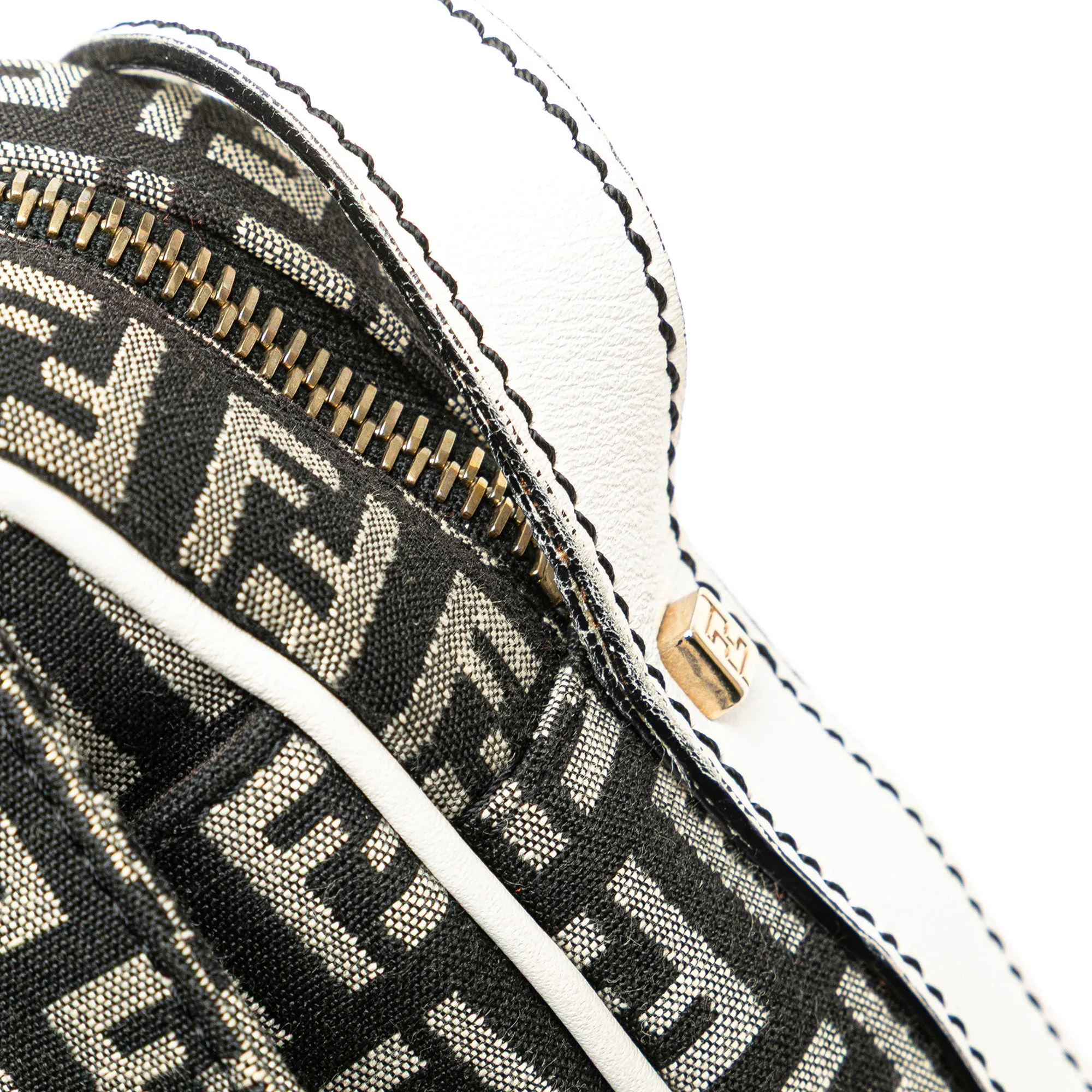 Zucchino Canvas Crossbody