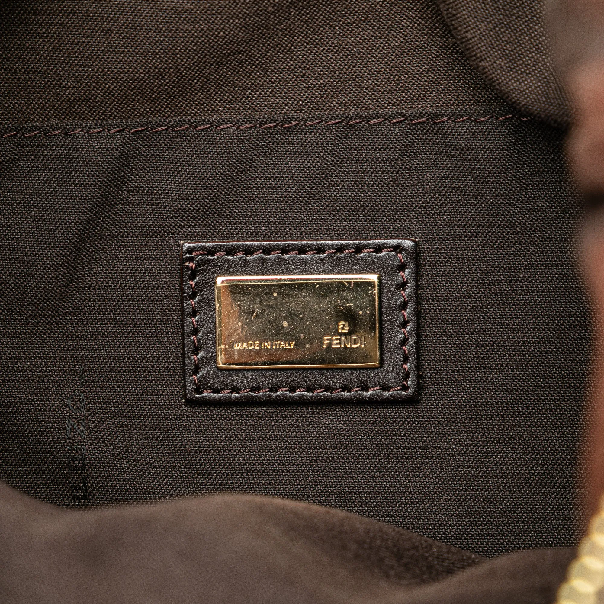 Zucchino Canvas Crossbody